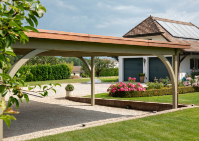 Couvert à voiture à Autavaux